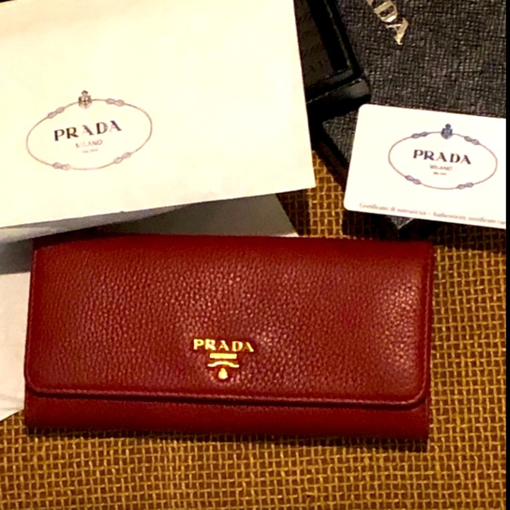 Beautiful Authentic Red Prada Bi-Fold Wall…